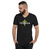 YESHUSA V-NECK GRAPHIC TEE